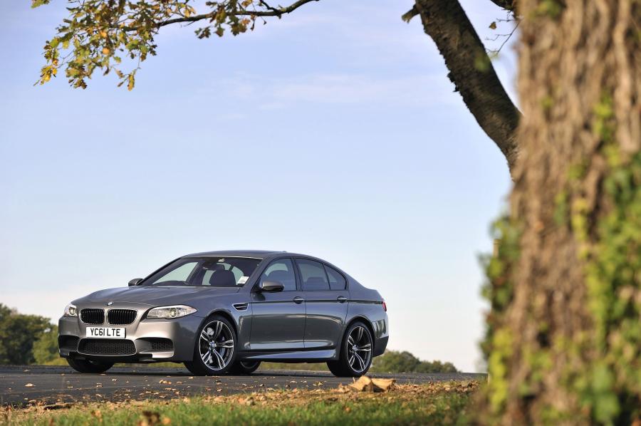  BMW M5 2012 года  (UK) (фото 17 из 27)